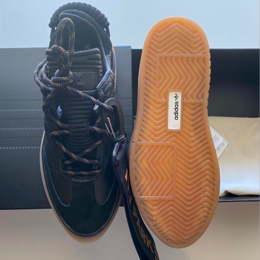 adidas Women’s Black Gum-Soled Casual Sneakers